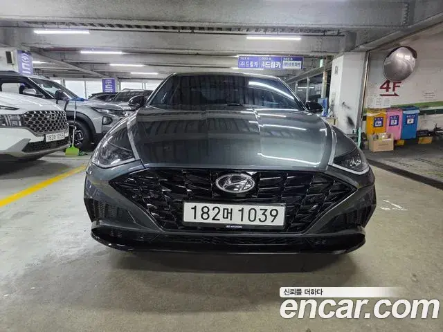 Hyundai Sonata 2021 — Фото 3/20