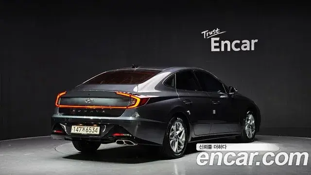 Hyundai Sonata Hybrid 2023 — Photo 15/20