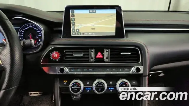 Genesis G70 2018 — ფოტო 11/20