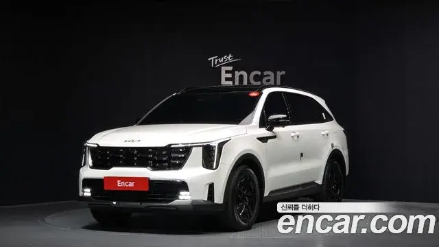 Kia Sorento 2023 — Фото 1/20