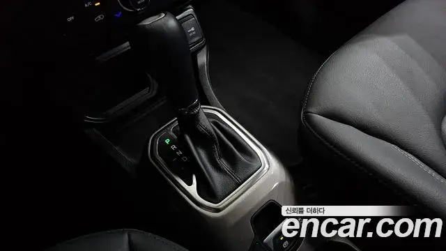Jeep Renegade 2021 — Фото 9/20