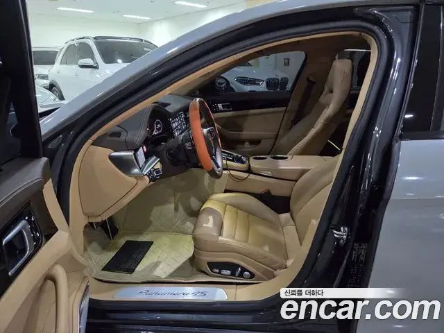 Porsche Panamera 2018 — Photo 20/20