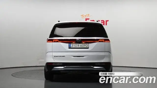 Kia Carnival 2020 — Фото 4/20