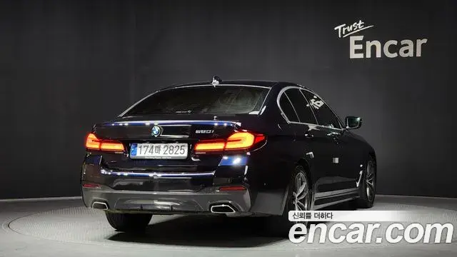 BMW 5 Series 2023 — ფოტო 6/20