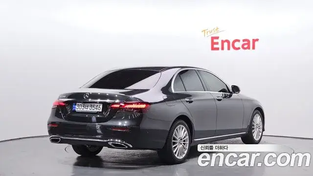 Mercedes-Benz E-Class 2020 — Şəkil 16/20