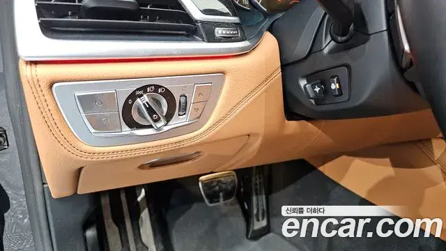 BMW 7 Series 2019 — Photo 11/20
