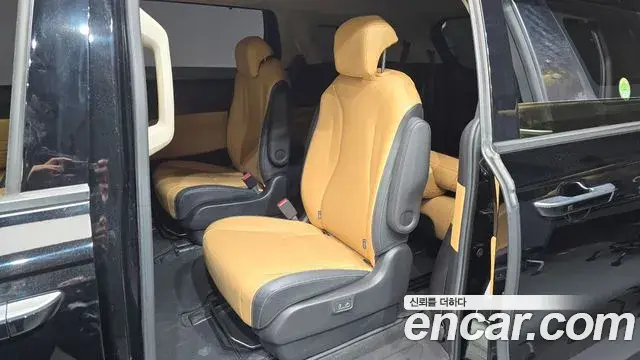 Kia Carnival 2020 — Şəkil 17/20