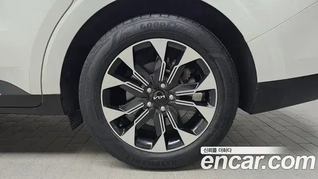 Kia Carnival 2022 — Photo 10/20