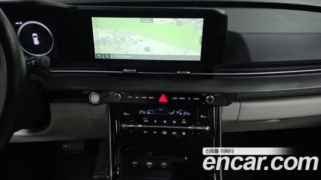 Kia Carnival 2022 — Photo 12/20