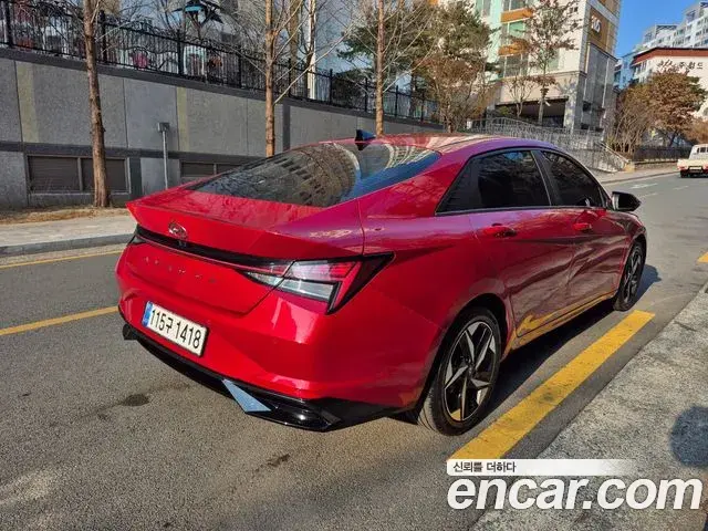 Hyundai The New Avante Hybrid 2020 — Photo 19/20