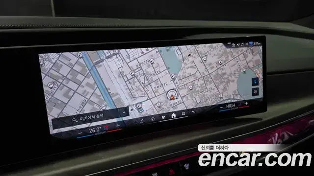 BMW i7 2022 — ფოტო 12/20
