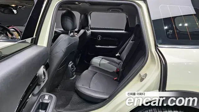 Mini Cooper Clubman 2021 — Photo 11/20