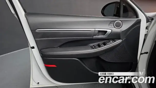 Hyundai Sonata Hybrid 2021 — Şəkil 19/20