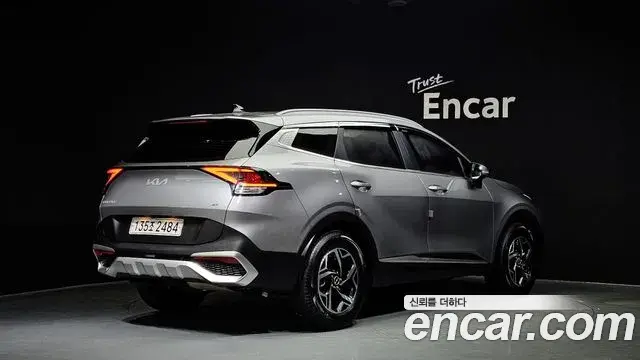 Kia Sportage 2021 — ფოტო 11/20