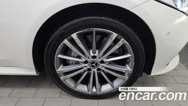 Mercedes-Benz CLS-Class 2019 — Photo 2/20