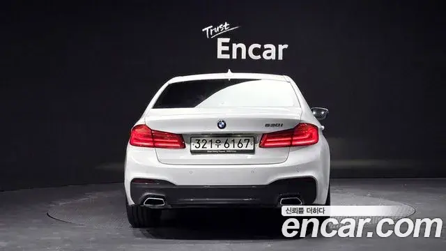 BMW 5 Series 2020 — ფოტო 6/20