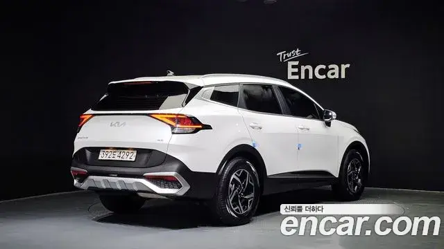 Kia Sportage 2021 — Фото 2/20