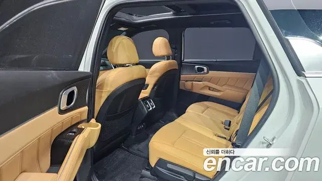 Kia Sorento 2022 — Şəkil 19/20