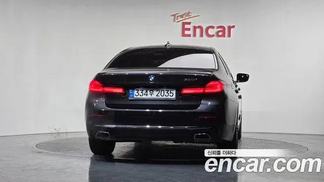 BMW 5 Series 2020 — Şəkil 16/20