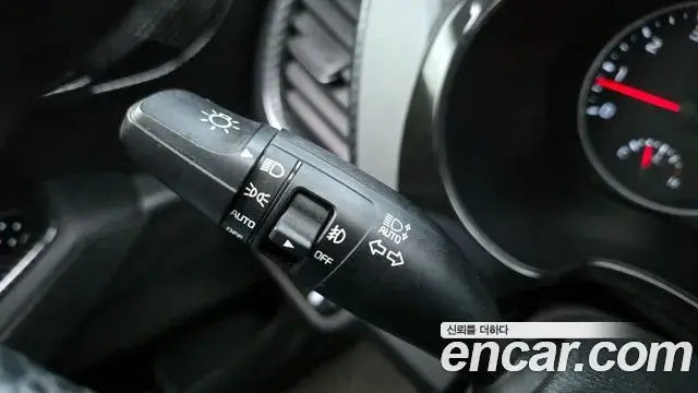 Kia Seltos 2019 — Photo 8/20