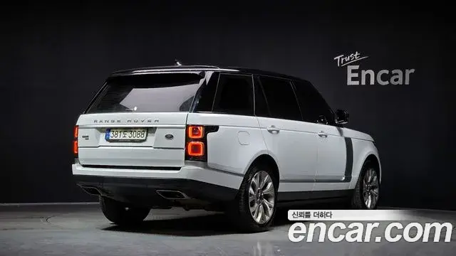 Land Rover Range Rover 2021 — Photo 3/20
