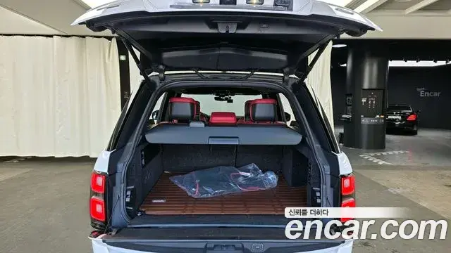 Land Rover Range Rover 2021 — Photo 10/20