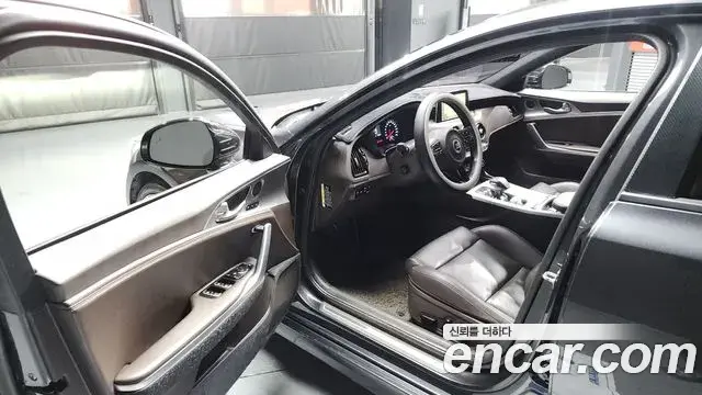 Kia Stinger 2018 — Şəkil 2/20