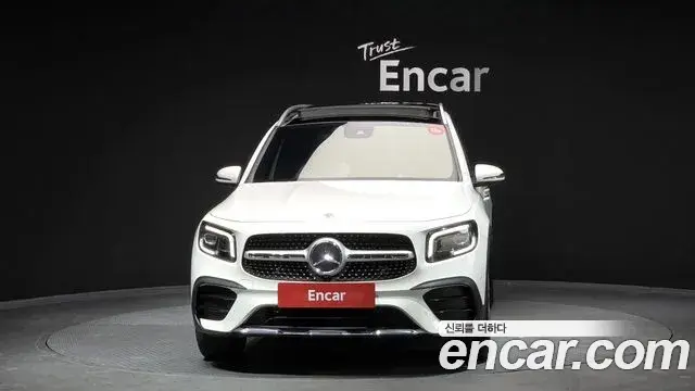 Mercedes-Benz GLB-Class 2021 — Şəkil 9/20
