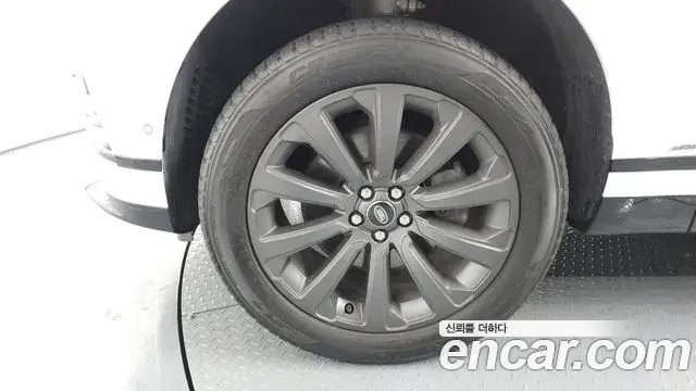 Land Rover Range Rover Velar 2019 — Photo 15/20