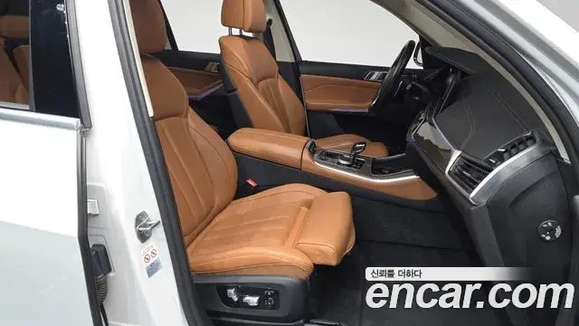 BMW X5 2019 — Photo 2/20
