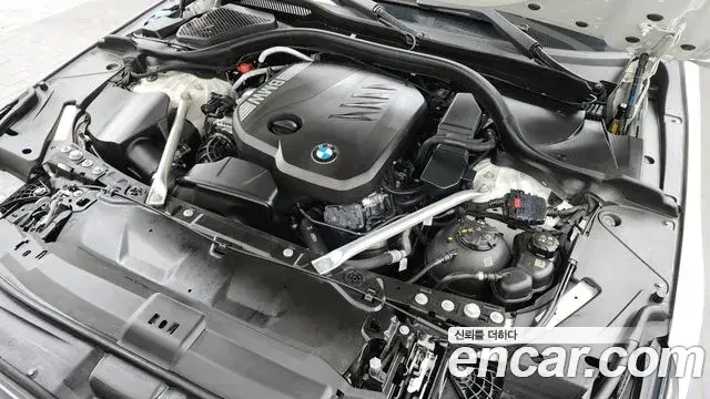 BMW 5 Series 2025 — Photo 9/20
