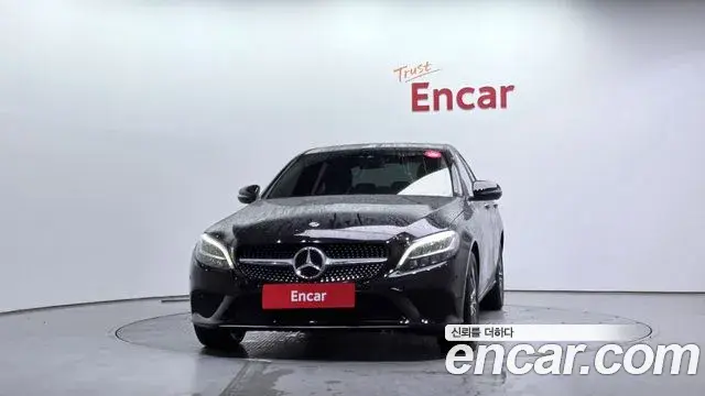 Mercedes-Benz C-Class 2019 — ფოტო 3/20