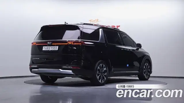 Kia Carnival 2021 — Photo 2/20