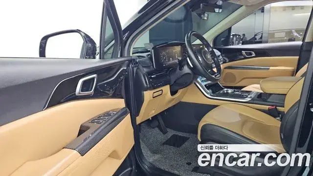 Kia Carnival 2021 — Photo 10/20