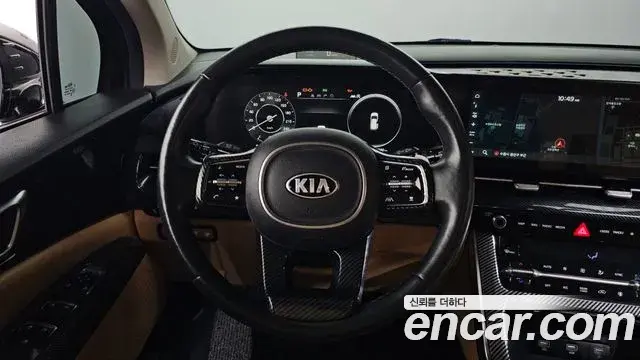 Kia Carnival 2021 — Photo 13/20