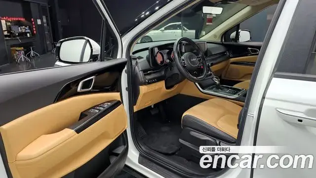 Kia Carnival 2021 — Photo 11/20