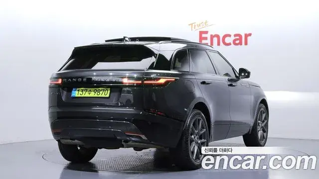 Land Rover Range Rover Velar 2024 — ფოტო 6/20