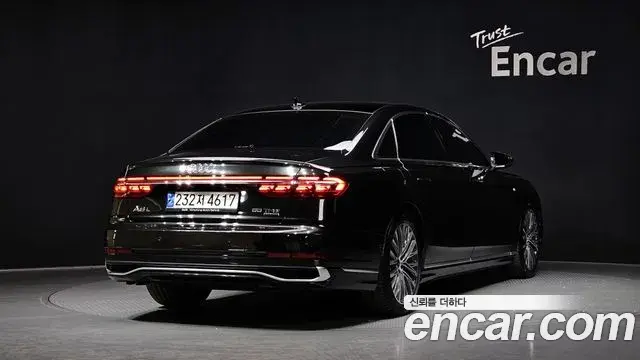 Audi A8 2023 — Şəkil 9/20