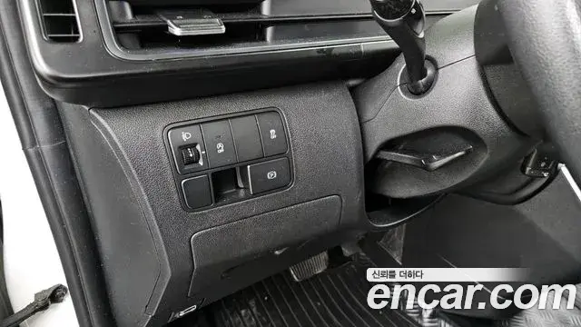 Hyundai Staria 2023 — Фото 18/20