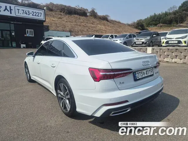 Audi A6 2022 — Photo 11/20