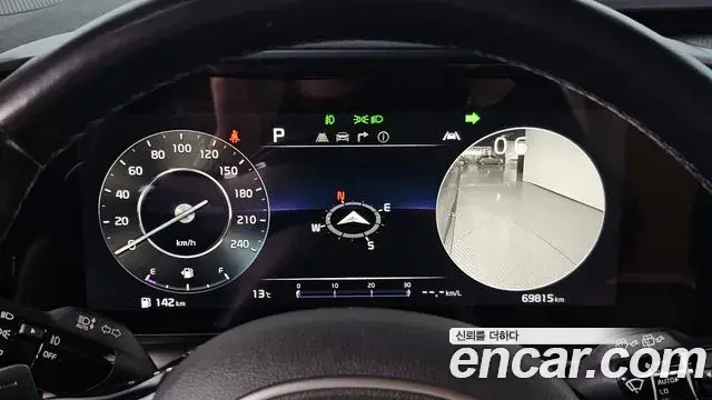Kia Carnival 2021 — Photo 8/20