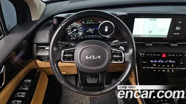 Kia Carnival 2021 — Photo 18/20