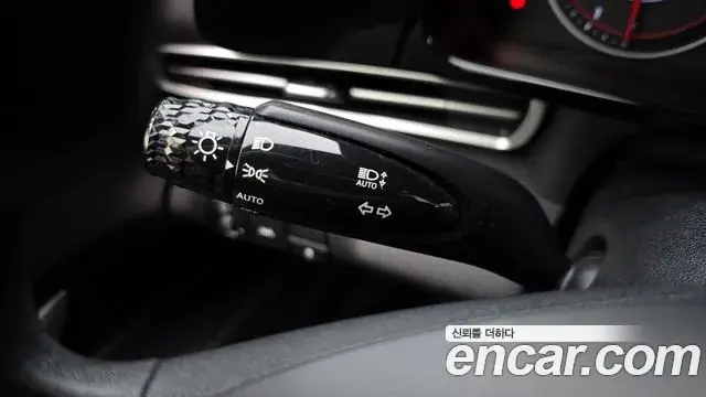 Hyundai The New Avante Hybrid 2022 — Photo 6/20