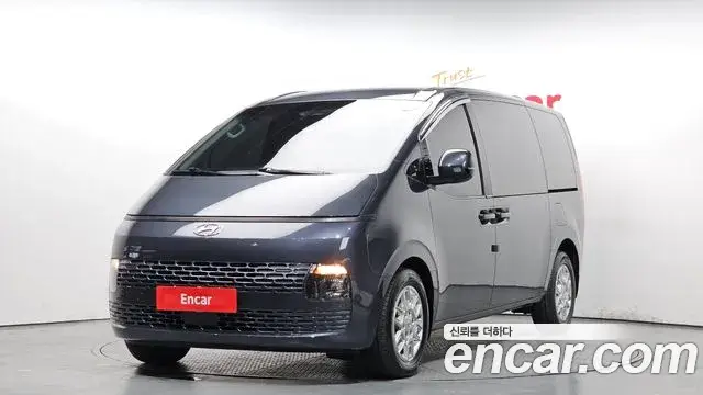 Hyundai Staria, 2023
