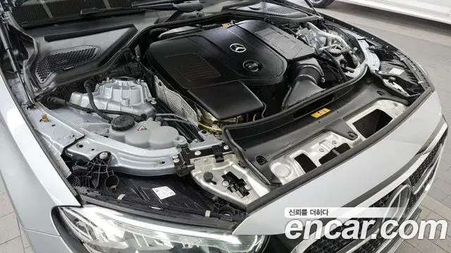 Mercedes-Benz E-Class 2024 — Фото 6/20