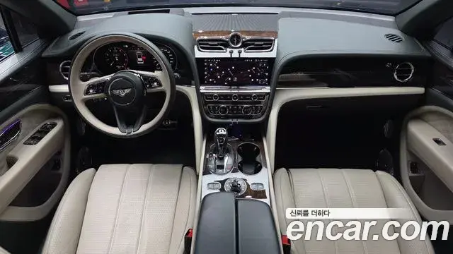 Bentley Bentayga 2024 — Şəkil 12/20