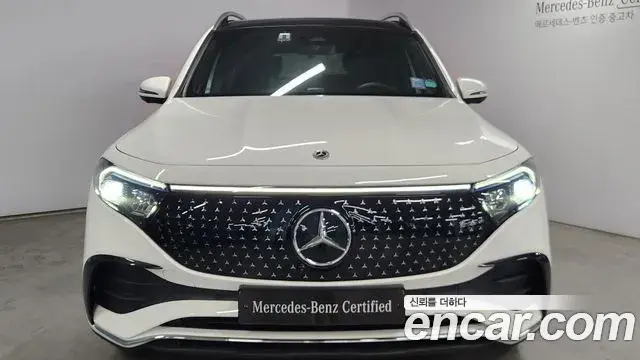 Mercedes-Benz EQB 2024 — ფოტო 2/20