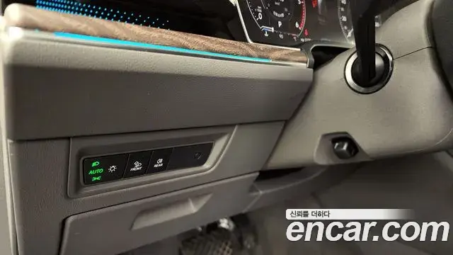 Volkswagen Touareg 2023 — Şəkil 5/20