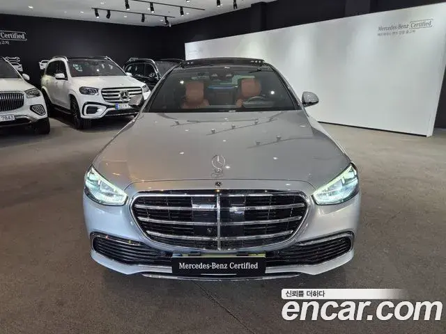 Mercedes-Benz S-Class 2025 — Photo 6/19