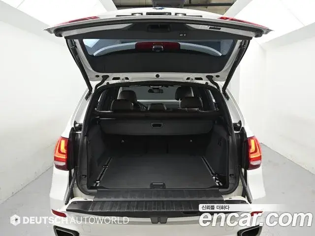 BMW X5 2018 — Şəkil 13/20